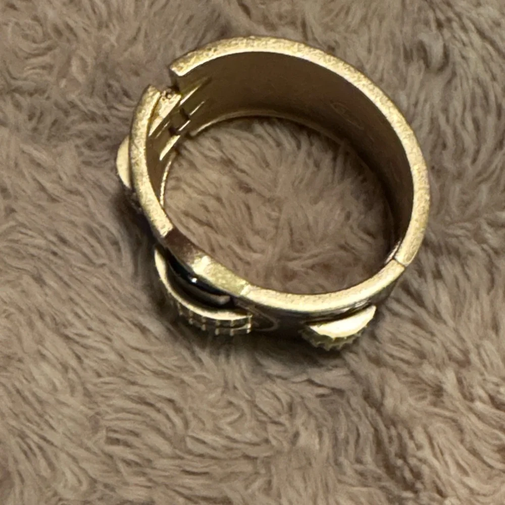 Lia Sophia Gold and Olive Bracelet - Picture 3 of 4